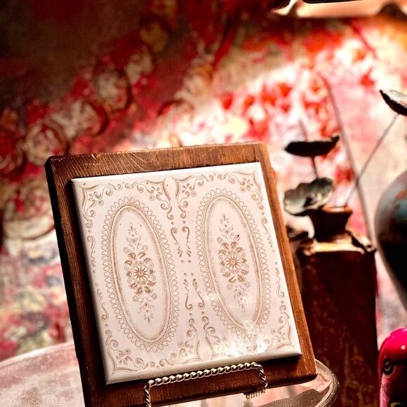 Vintage Boho Cottage Trivet 7'' - Picture 2 of 2